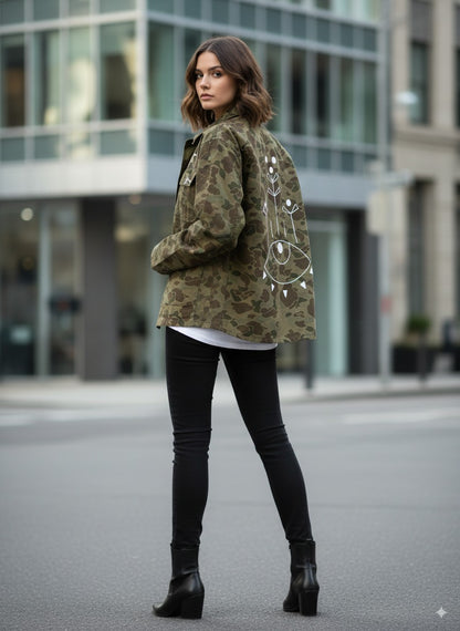 Camisa camuflaje pintada.